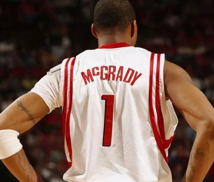 李嗣镕：如果算上进球的话，我的中超首秀能打7分左右