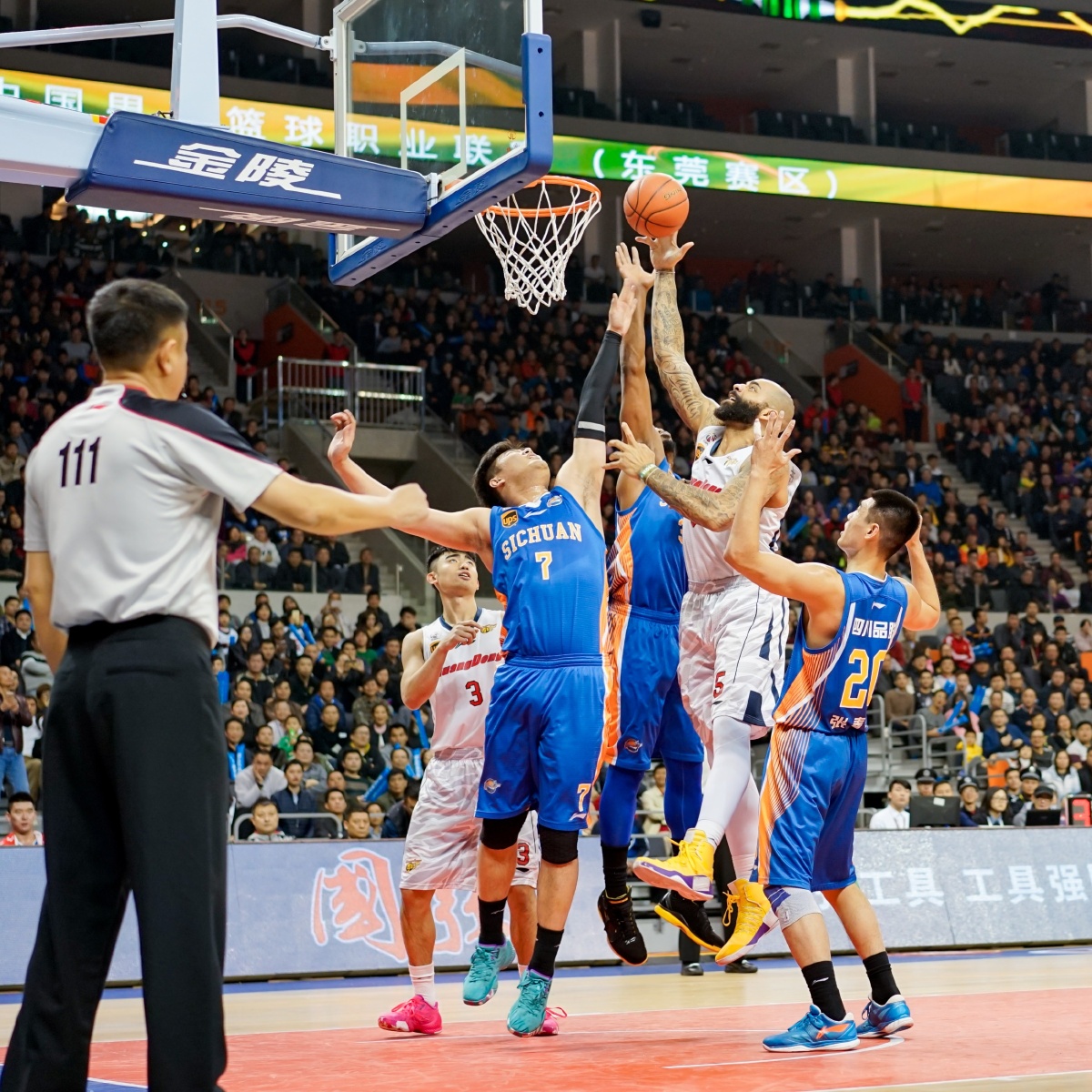 具想象力 具想象力